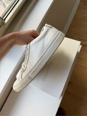 Common Projects White Leather Low-Top Sneakers